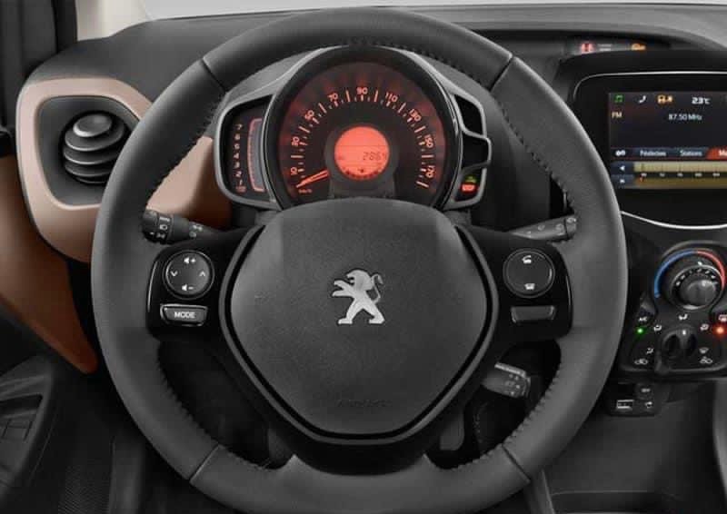 PEUGEOT 108