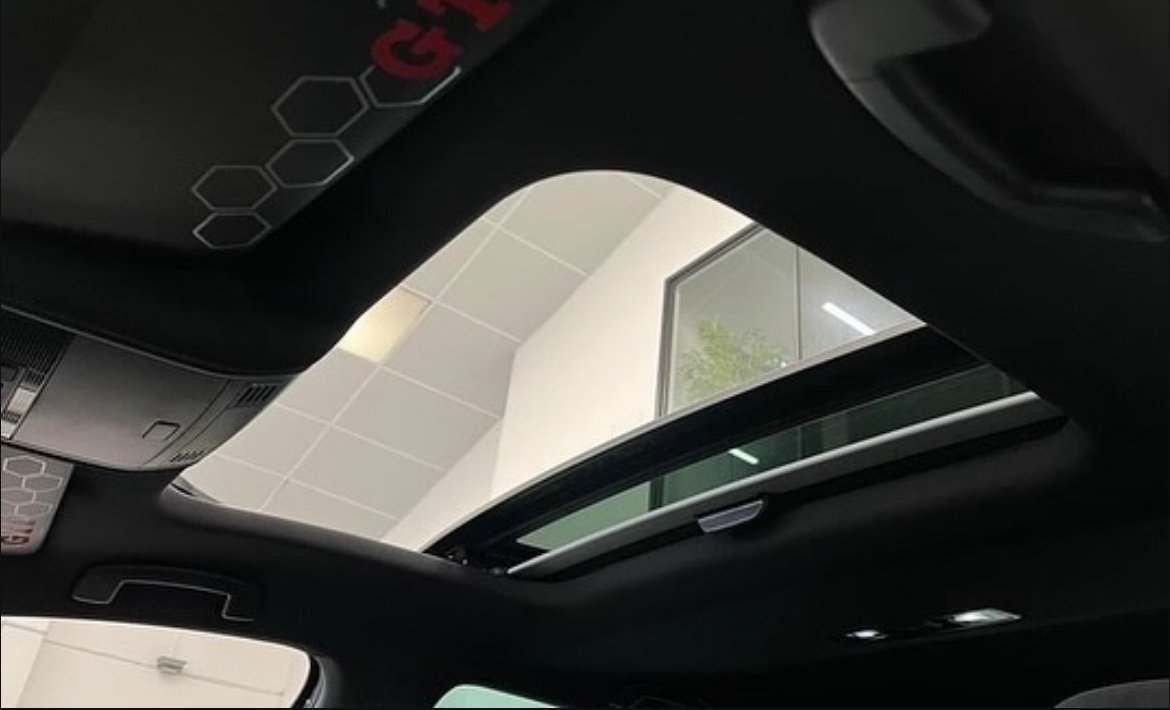 VOLKSWAGEN GOLF 2.0