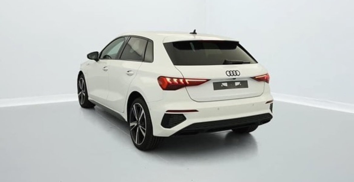 AUDI / A3
