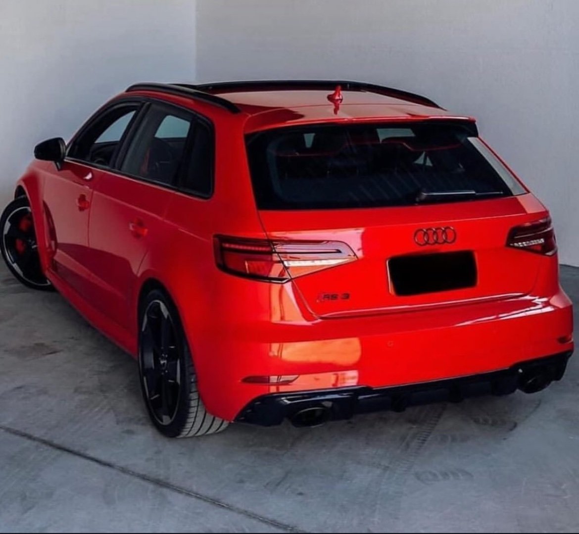 AUDI – RS3 2.5 TFSI 5cil Sportback Quattro