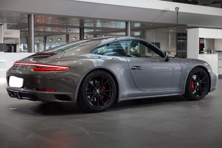 Porsche 911 Carrera