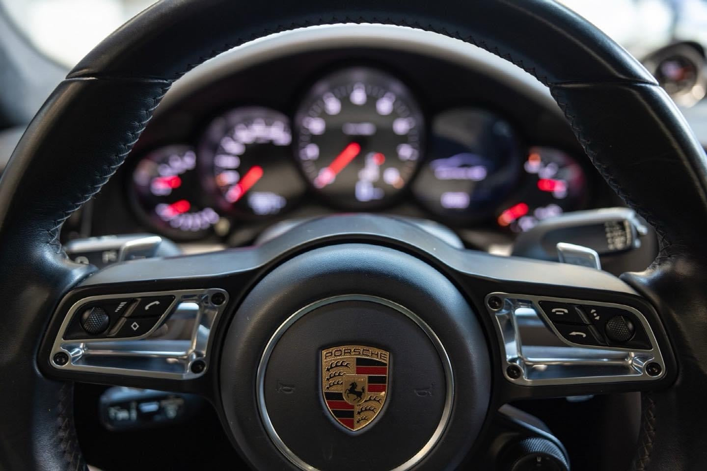 Porsche 911 Carrera