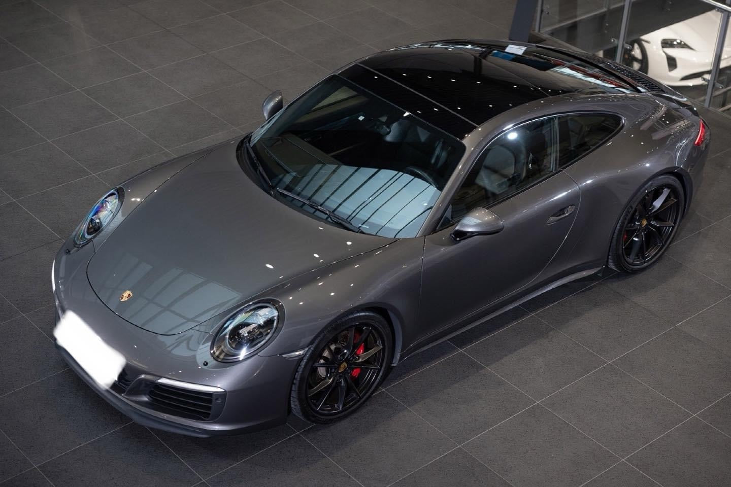 Porsche 911 Carrera